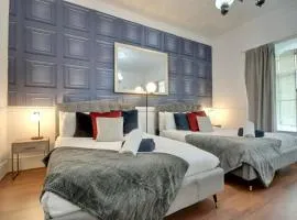 Portsmouth Maisonette with 5 Beds and Pool Table