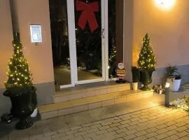 CARLA' S HOUSE