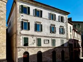 Palazzo Palloni: Piano Nobile