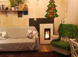 Domek Mazurski całoroczny nad jeziorem z Jacuzzi SPA