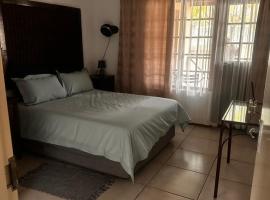 49 Bela-Bela Pendleberry Grove Holiday Unit 49, hôtel à Warm Baths