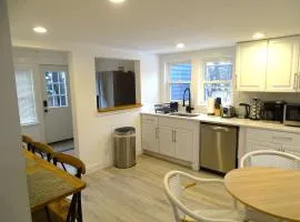 3 Bed Apartment in Quiet Neighborhood