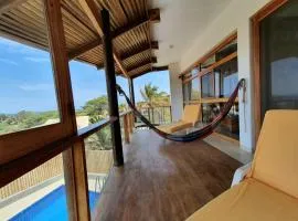 Casa El Maestro, Los Delfines, Vichayito, Peru