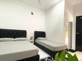 ROOMSTAY KOME Merapoh