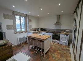 Gîte de charme en forêt: 4/6 pers, nature, détente, parking, animaux acceptés - FR-1-590-529, hotel v destinaci Saint-Firmin-sur-Loire