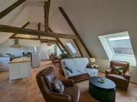 Gîte en forêt avec jardin, terrasse et parking près de la Loire - FR-1-590-530