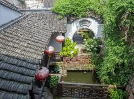 Nanxun Luohua Old House Inn