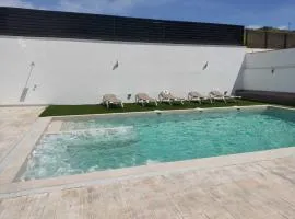A 15 minutos Granada, piscina, jacuzzi, barbacoa