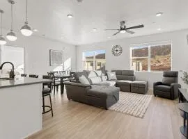 Cliff Side Retreat condo