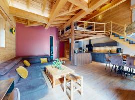 Chalet Grand Croix avec Spa Privé, Plancha & Jeux Extérieurs, khách sạn ở Val Cenis