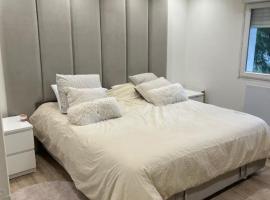 Maison Cosy, élegence et espace réunis entre CDG & PARIS, hotel v destinaci Sarcelles