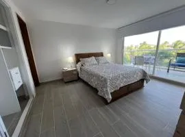 Hermoso apartamento con vista al mar