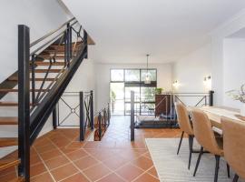 Terrace Heaven - Luxe Retreat in Fremantle, hotel i Fremantle