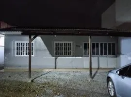 Casa de praia completa, com ar condicionado