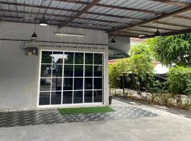 Rayu Rindu Homestay, Parit Raja