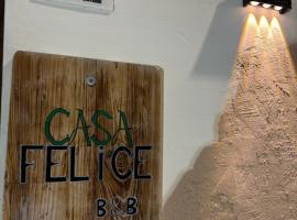 Casa Felice, hotel v destinaci Senigallia