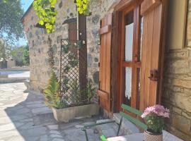 Eleni's Cottage, hotel u gradu Apsiou