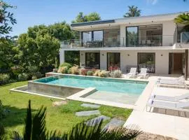 REF 2152 - Le Cannet - Sea view villa for rent