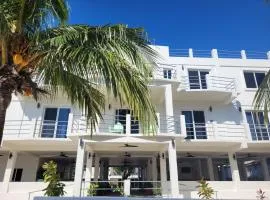Ashton Court Belize