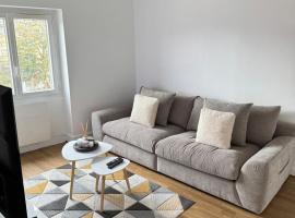 Residence MH Lyon, hotel v destinaci Rillieux