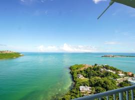 High Rise Beachfront condo With Panoramic Views, hotel v destinaci Fajardo