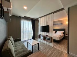 BB HOUSE Rangsit，班达拉朗西的有停車位的飯店