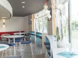 Holiday Inn Express Paris - Velizy by IHG