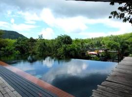 05 - Exquisite Paradise Retreat, khách sạn ở Nai Thon Beach