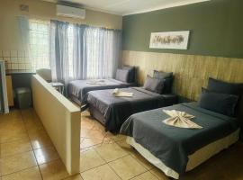 Hluzu Guest House อินน์ในฮลูฮลูเว