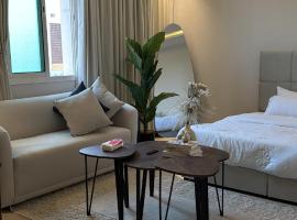 74Stay Elegant&self entry studio, hotel i Riyadh