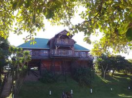 Wooden house lodge, lodge à KuGqangushe