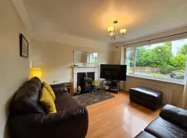 Beautiful House in Perfect Bowness Location
