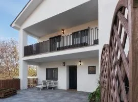 Villa Marel