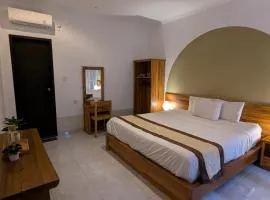 Room #1 Mari Posa Cottage