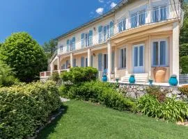 LA LEZARDIERE - Provençal Villa Facing South with Sea View & Pool