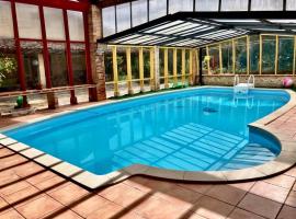 Maisons mitoyennes en campagne girondine, hotel em Laruscade