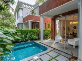 La Masillia, 2 BHK with Private Pool, 15 mins from Morjim Beach, Wifi, Peaceful location, Kitchen, Security, Patio