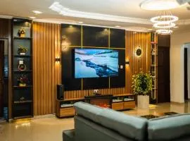 2-3 Bed Apt with Pool Wi-fi,24hrs Power,ps4