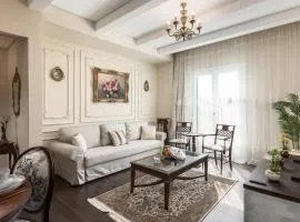 2BR DownTowen Orabi khan prime location in the heart of cairo