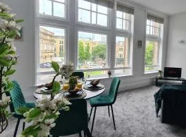 Royal Retreat Harrogate - FREE parking nearby Ultra fast Wifi