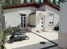 Maison Antony parking gratuit proche Paris