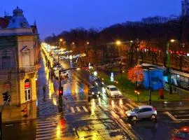 Central Epic Apartment-self check in