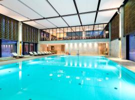 Eva Park Life & Spa, хотел в Констанцин-Езерна