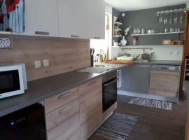 Cottage Stela Bohinj, casa de campo em Bohinj