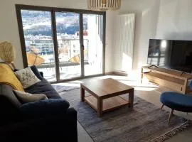 Beautiful T4 in new residence overhanging Briançon