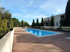 Beautiful T2 with swimming pool - near park