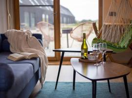 Modern Svencelė Cottage II-Friends and Family, hôtel à Svencelė