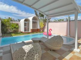 阿爾法民宿AlphaVilla, hotel com banheiras de hidromassagem em Hengchun Old Town