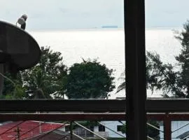 Shorelina Homestay - PD Laguna Condo