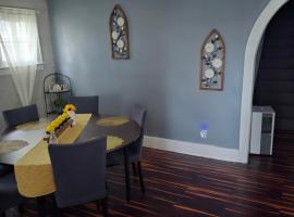 Leisure guest home, hotel en Lorain